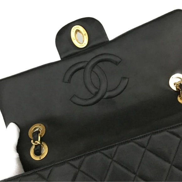 CHANEL Maxi Jumbo 34 Quilted Matelasse XL Lambskin w/Chain Shoulder Bag with Box - Picture 10 of 12